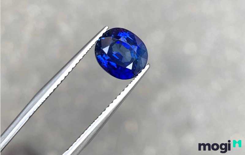 Đây là loại màu sắc phổ biến nhất của Sapphire