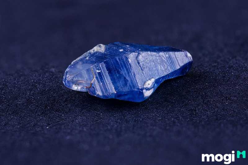 Sapphire hỗ trợ giảm tình trạng mất ngủ