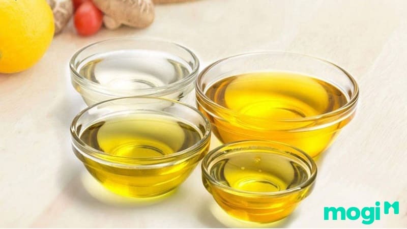 Tham khảo cách tẩy keo băng dính trên inox -dùng dầu ăn