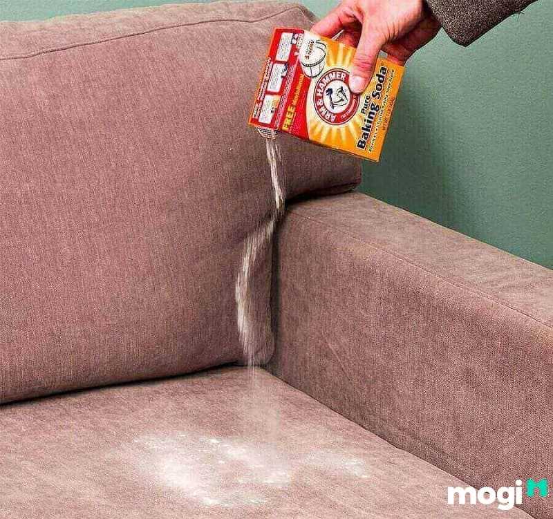 Sử dụng baking soda để làm sạch bàn ghế sofa