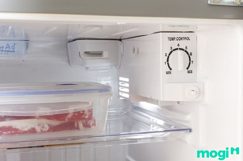 Nguyên nhân tủ lạnh không đông đá - nút chỉnh nhiệt độ bị sai