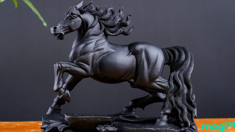 Sinh năm 1966 mệnh gì và tượng ngựa là vật may mắn