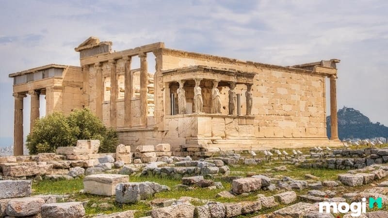 Kiến trúc Hy Lạp được cho là đã ra đời và xuất hiện tại Hy Lạp từ năm 900 (TCN)