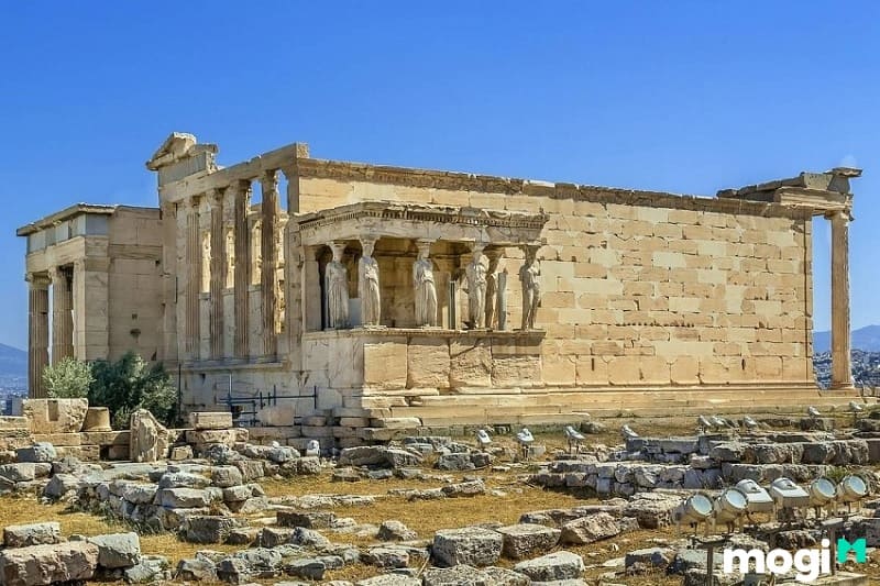 Đền Erechtheion được xây dựng vào những năm 421 – 406 (TCN)