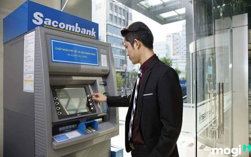 Sacombank cũng quy định hạn mức cho trường hợp rút tiền khác ngân hàng tối đa lên đến 100 triệu đồng/ngày