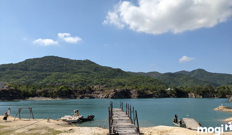 Hồ Đá Xanh nằm tại huyện Tân Thành, Vũng Tàu
