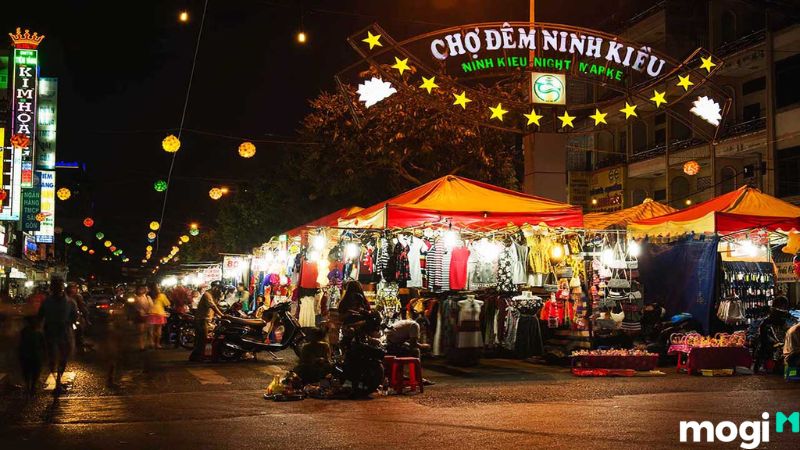 Chợ đêm Ninh Kiều