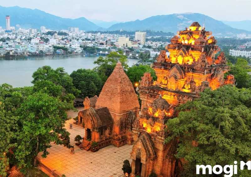Lịch sử Tháp Bà Ponagar Nha Trang