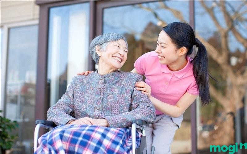 Mở dịch vụ chăm sóc người cao tuổi để nắm bắt cơ hội phát triển trong tương lai