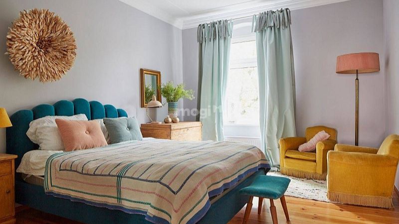 Phòng ngủ được thiết kế nổi bật hơn nhờ nhiều màu sắc khác nhau