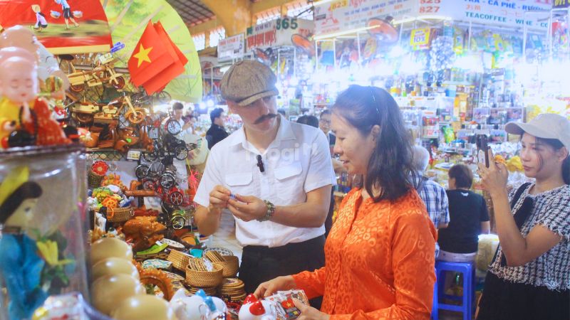 Nên tham khảo thông tin về địa điểm bán những món đồ mình cần để tiết kiệm thời gian, hạn chế di chuyển nhiều