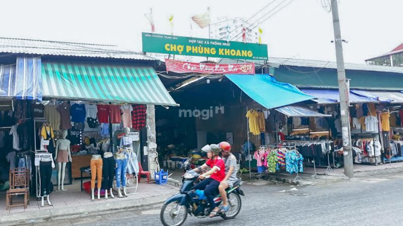 Chợ Phùng Khoang ở đâu?