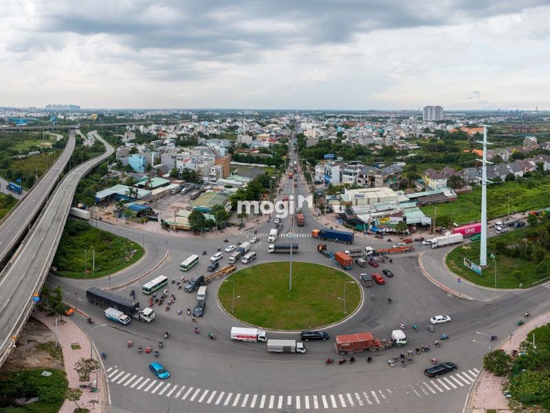 Hạ tầng đường Nguyễn Duy Trinh được đầu tư xây dựng hoàn thiện