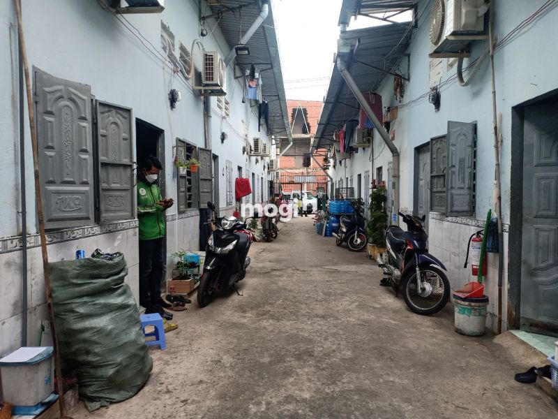 Quan sát hệ thống hạ tầng xung quanh phòng trọ