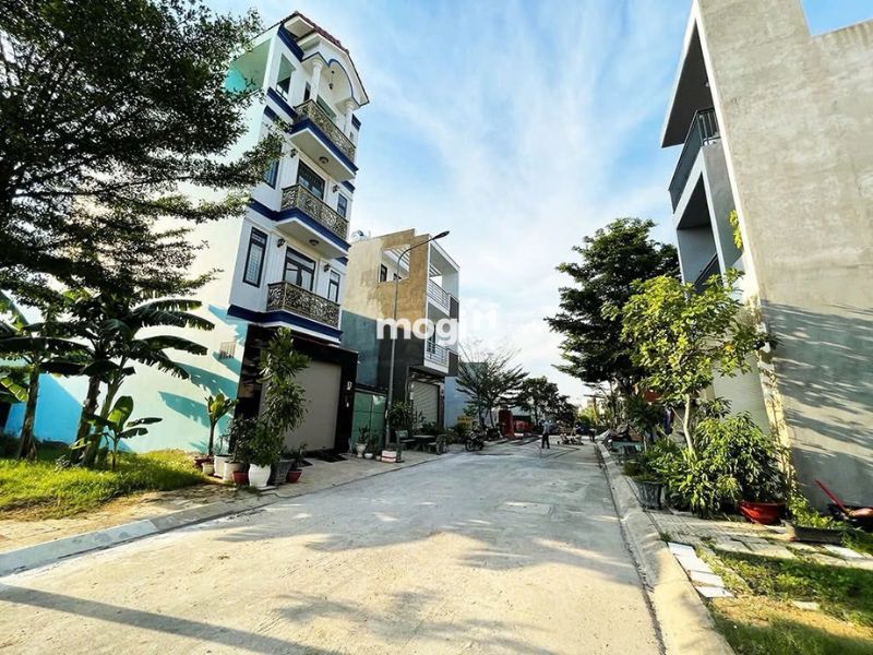 Khu vực đường Vườn Lài cung cấp đầy đủ các tiện ích