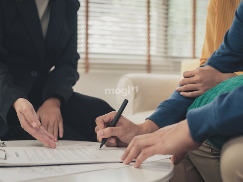 Đọc kỹ nội dung trong hợp đồng trước khi thuê