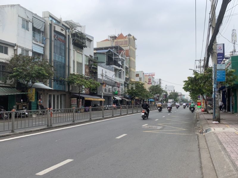 Bán nhà mặt tiền đường Bà Hòm quận 6