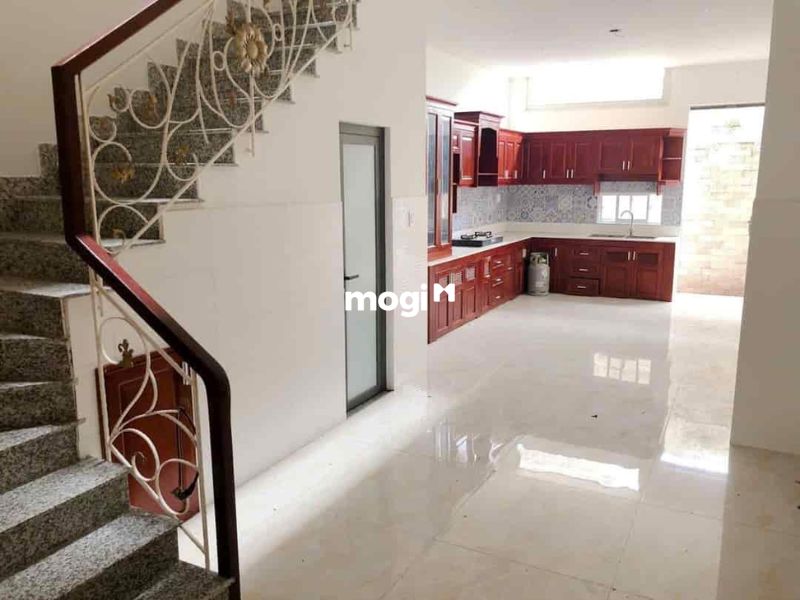 Bán nhà hẻm xe hơi đường Thành Thái Quận 10