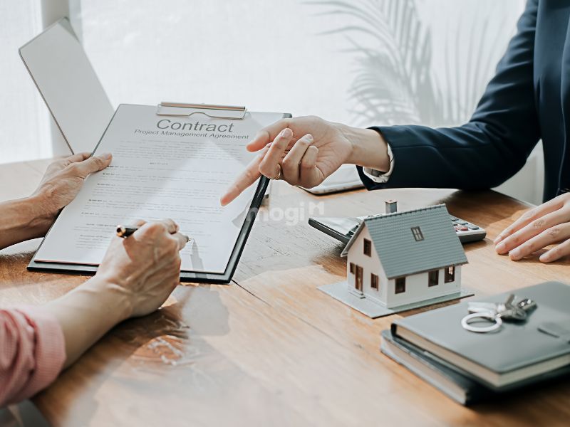 Đọc kỹ hợp đồng mua bán nhà