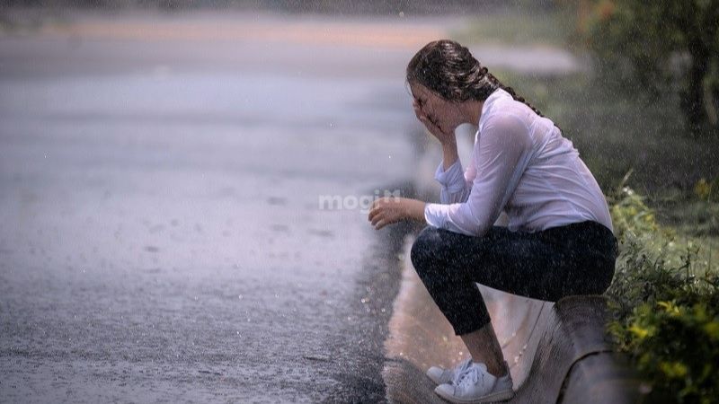 Mơ thấy mình bị mắc mưa ướt như chuột thì cho thấy bạn đang gặp chuyện phiền não