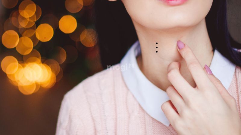 Nốt ruồi trên cổ