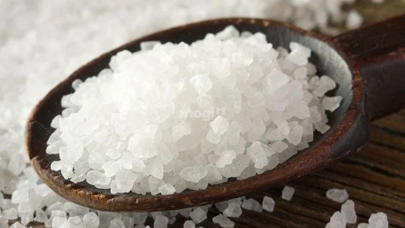 19 Cách diệt gián trong phòng trọ cực nhanh và hiệu quả 2025 14 Sử dụng phèn chua