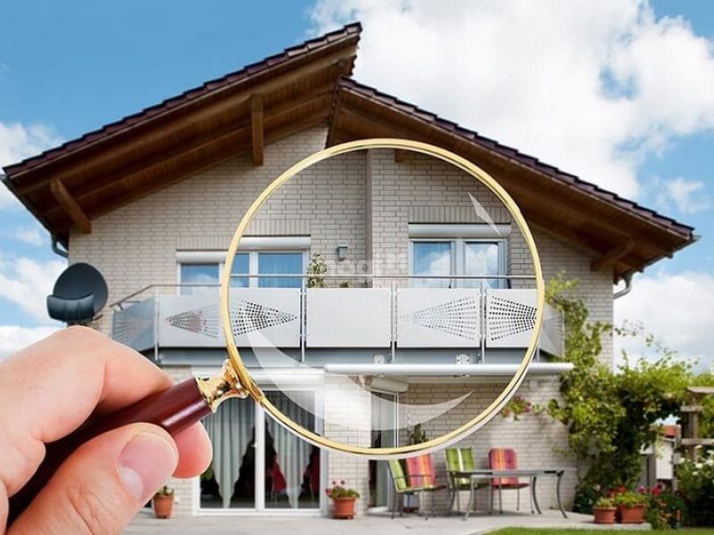 Kiểm tra tình trạng căn nhà