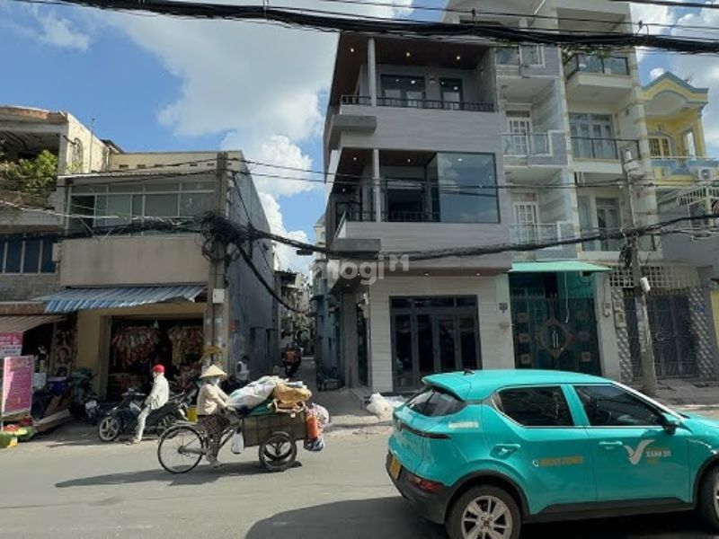 Nhà đường Lê Thị Bạch Cát có tiềm năng tăng giá cao