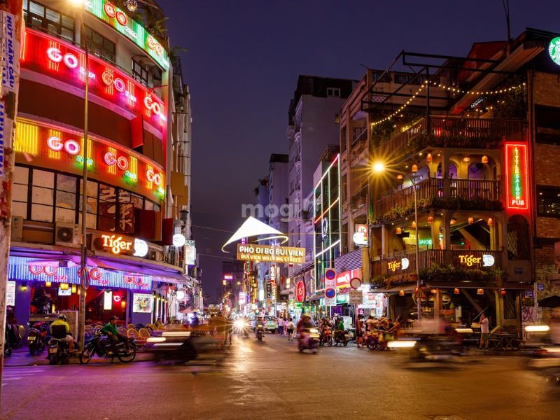 bán nhà mặt tiền đường bùi viện quận 1