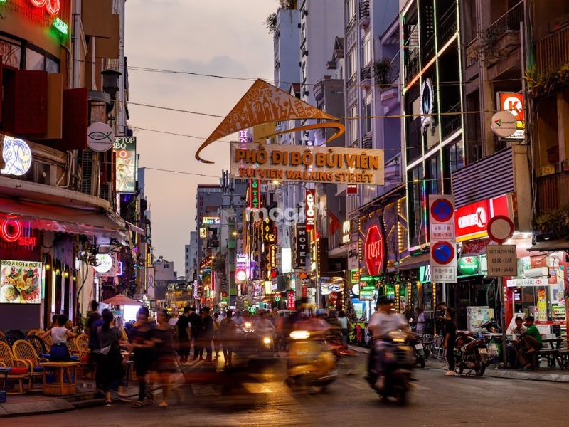 bán nhà mặt tiền đường bùi viện quận 1