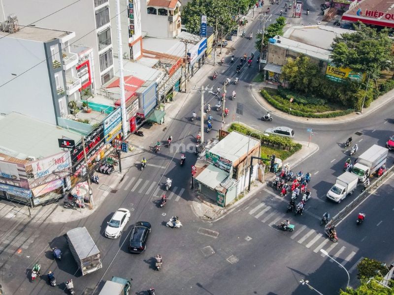 Tham khảo thông tin thị trường bán nhà đường Lê Văn Phan