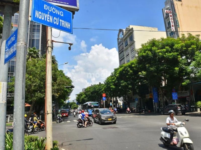 Đường Nguyễn Cư Trinh đa dạng tiện ích