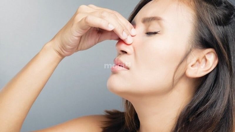 Ngứa mũi là điềm báo tốt hay xấu?