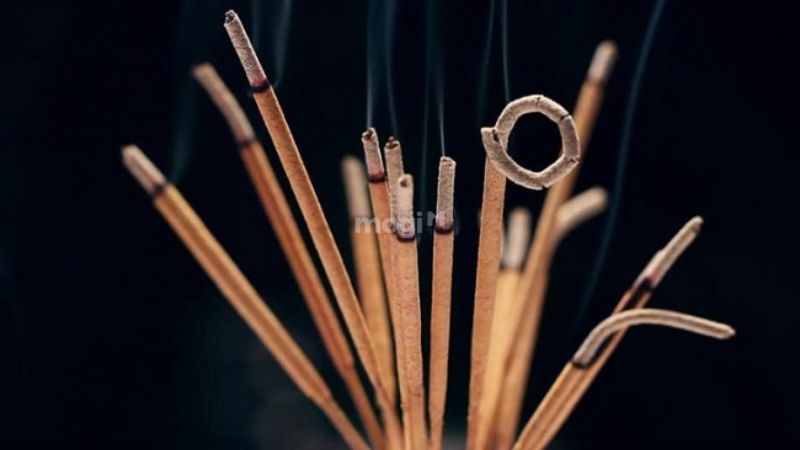 Hương cong, hương thẳng, không bằng "tâm hương"