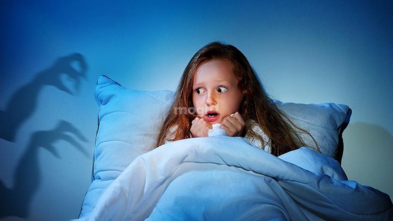 Cách nhận biết phòng trọ có ma: Dấu hiệu & mẹo kiểm tra trước khi thuê 2 Dấu hiệu dễ nhận biết nhất khi phòng trọ có ma là việc xuất hiện những bóng dáng mờ ảo