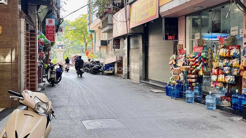 Xu hướng thuê mặt bằng kinh doanh trong hẻm: Giải mã nguyên nhân 4 Nghiên cứu vị trí hẻm và lưu lượng người qua lại