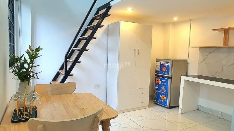 Xu hướng Gen Z thuê trọ tại TP.HCM và Hà Nội 2025: Giải mã chi tiết 3 Việc thuê trọ bên ngoài giúp gen Z giảm áp lực tài chính, tránh gánh nợ dài hạn.