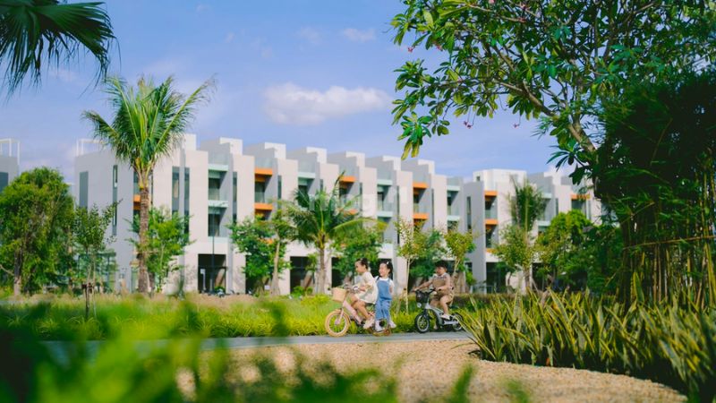 xu hướng sống xanh là phong cách sống bền vững, hướng đến việc tạo ra một môi trường sống hài hòa với thiên nhiên, giảm thiểu tác động tiêu cực đến môi trường