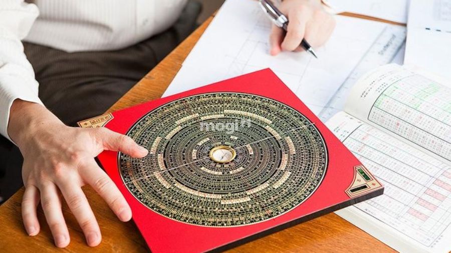 Tuổi Quý Dậu 1993 xây nhà năm 2026 có tốt không? 3 Tuổi Quý dậu 1993 năm 2026 phạm Hoang Ốc nhưng rơi vào cung tốt