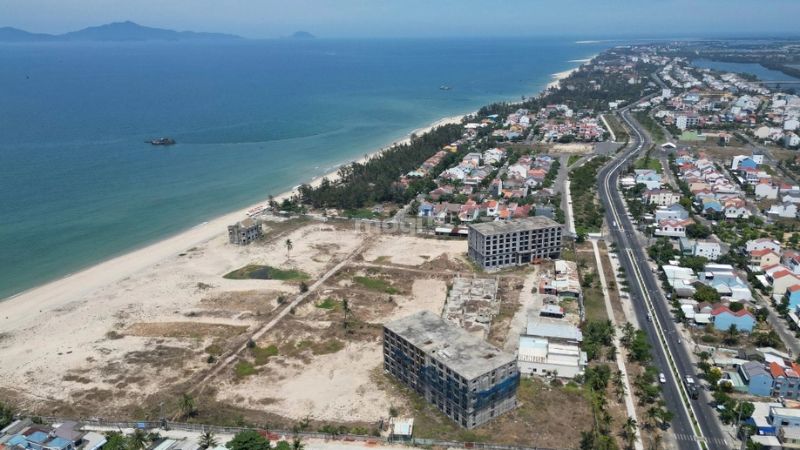 Một dự án nghỉ dưỡng chậm tiến độ ở TP Hội An tháng 4/2024. (Nguồn: Đắc Thành - vnexpress.net)