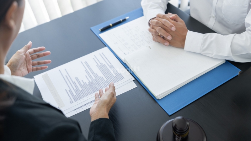 Hợp đồng thuê phòng trọ rõ ràng giúp đảm bảo quyền lợi cho cả chủ nhà và sinh viên 