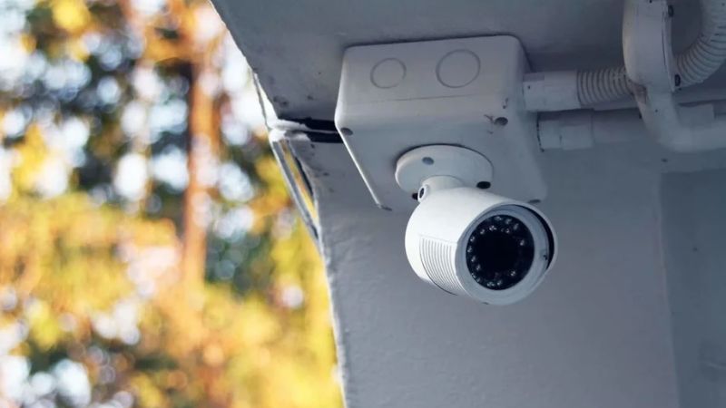 Lắp camera để đảm bảo an ninh và giúp khách thuê an tâm (Nguồn ảnh: Internet)