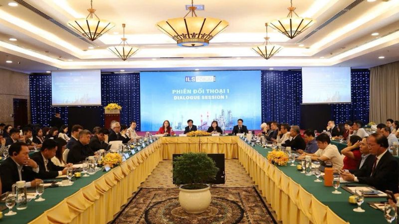 Họp báo về hoàn thiện pháp lý và đẩy mạnh đầu tư công (Nguồn: Thời báo Tài chính Việt Nam)