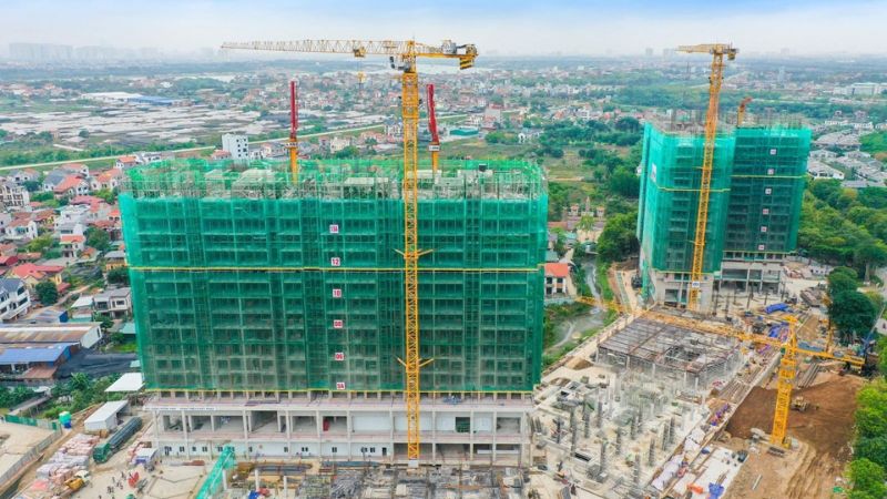 Giá chung cư Hà Nội tăng, chạm 100 triệu/m2 - Vượt xa thu nhập thực tế 7 Chi phí đầu vào tăng gây áp lực lên chủ đầu tư (Nguồn: Thư viện Pháp Luật)