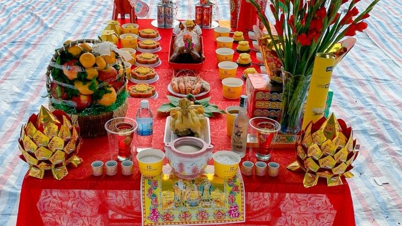 Mâm cúng động thổ