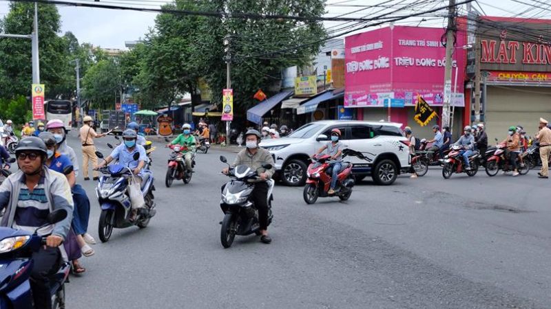 Ngã tư Nguyễn Khuyến Trảng Dài ở đâu? Tiềm năng phát triển BĐS 1 Ngã tư Nguyễn Khuyến Trảng Dài không chỉ là một điểm giao thông quan trọng mà còn có ảnh hưởng sâu rộng đến sự phát triển kinh tế, xã hội